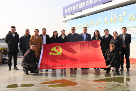 富港建设k8凯发召开“12·4国家宪法日”主题党日活动暨党建共建签约仪式