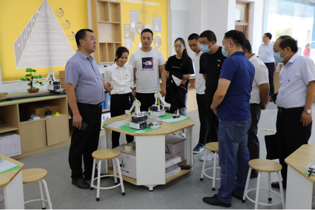 喜迎二十大|校企联建聚合力，携手奋进新征程