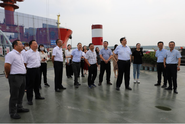 喜迎二十大|校企联建聚合力，携手奋进新征程