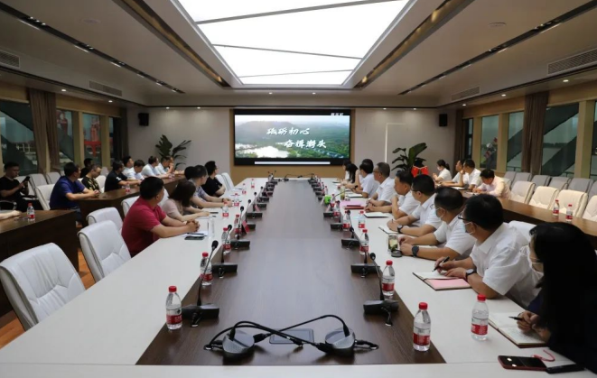 “庆七一，颂党恩”交通产业k8凯发富港板块召开银企共建活动